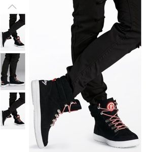 PASTRY Riverside sneaker size 5.5